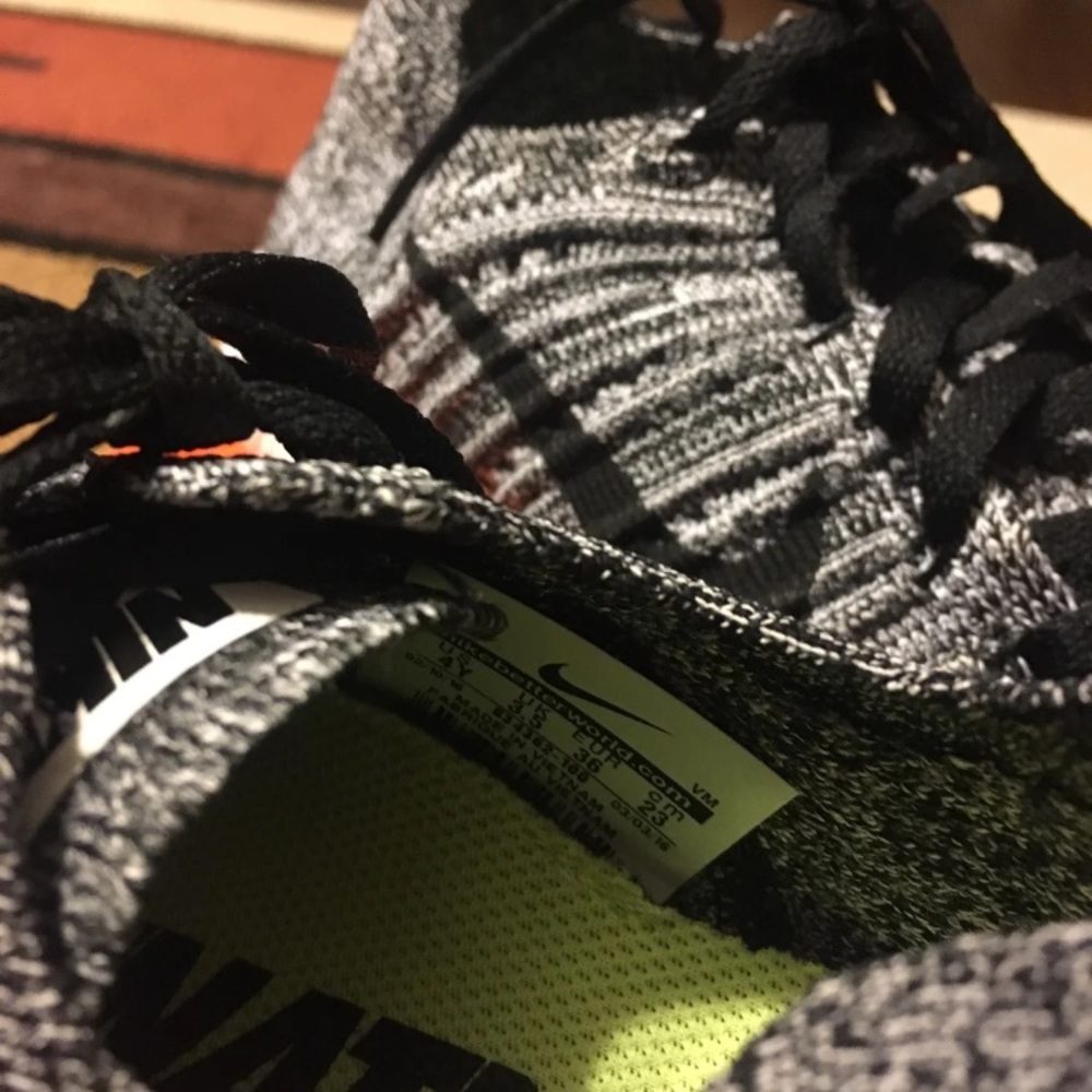 Nike Free RN Flyknit - Picture 2 of 4